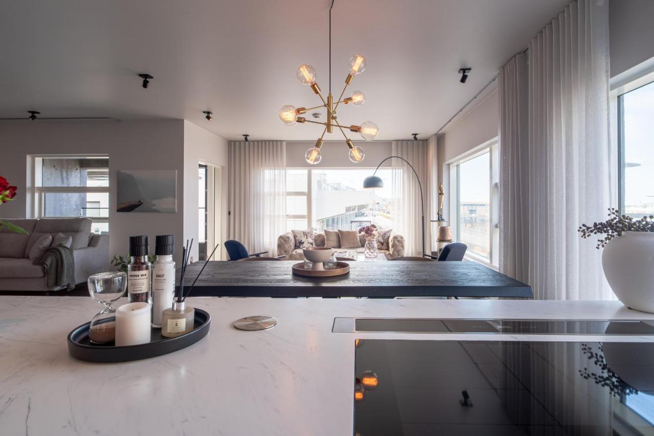Ocean Breeze Luxury Apartment Reykjavík Buitenkant foto